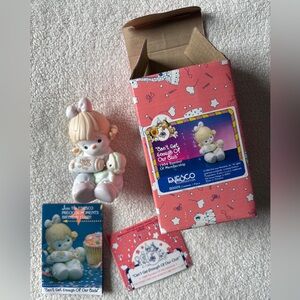 Precious Moments Vintage 1994 Blonde Figurine w Baby & Bottle. Box Paperwork